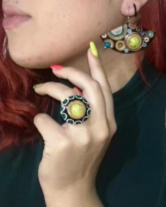 bijoux portée maria de coté